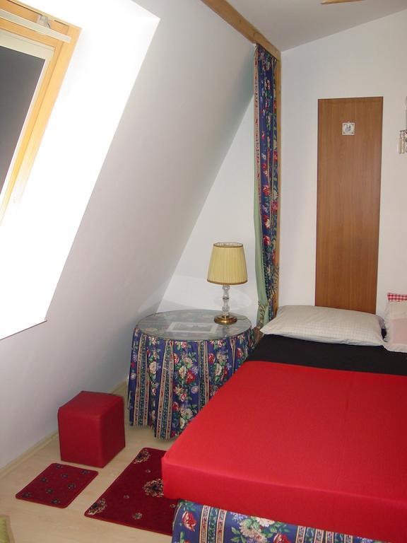 Excellent Location Apartment Bratislava Phòng bức ảnh